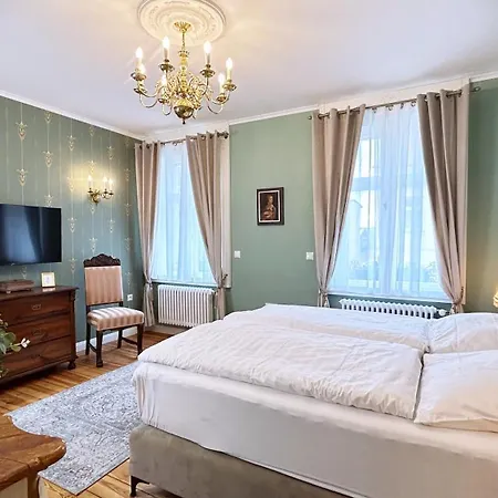 Alte Fleischerei - Gaestezimmer Im Historischen Stadtkern * Jüterbog